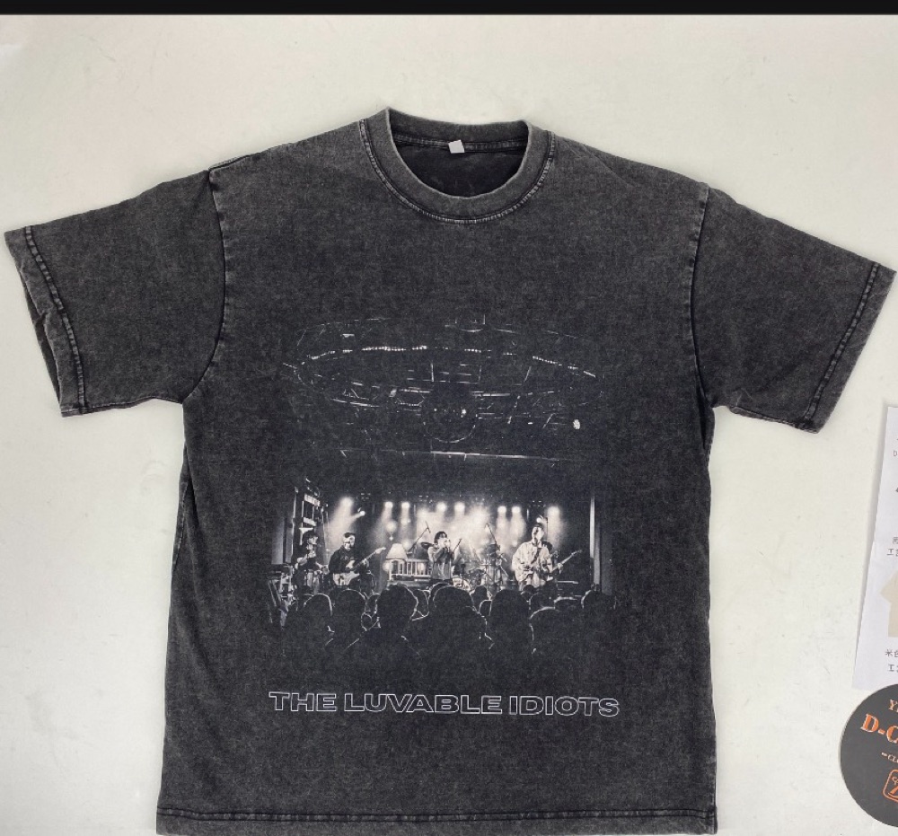 Black Tee